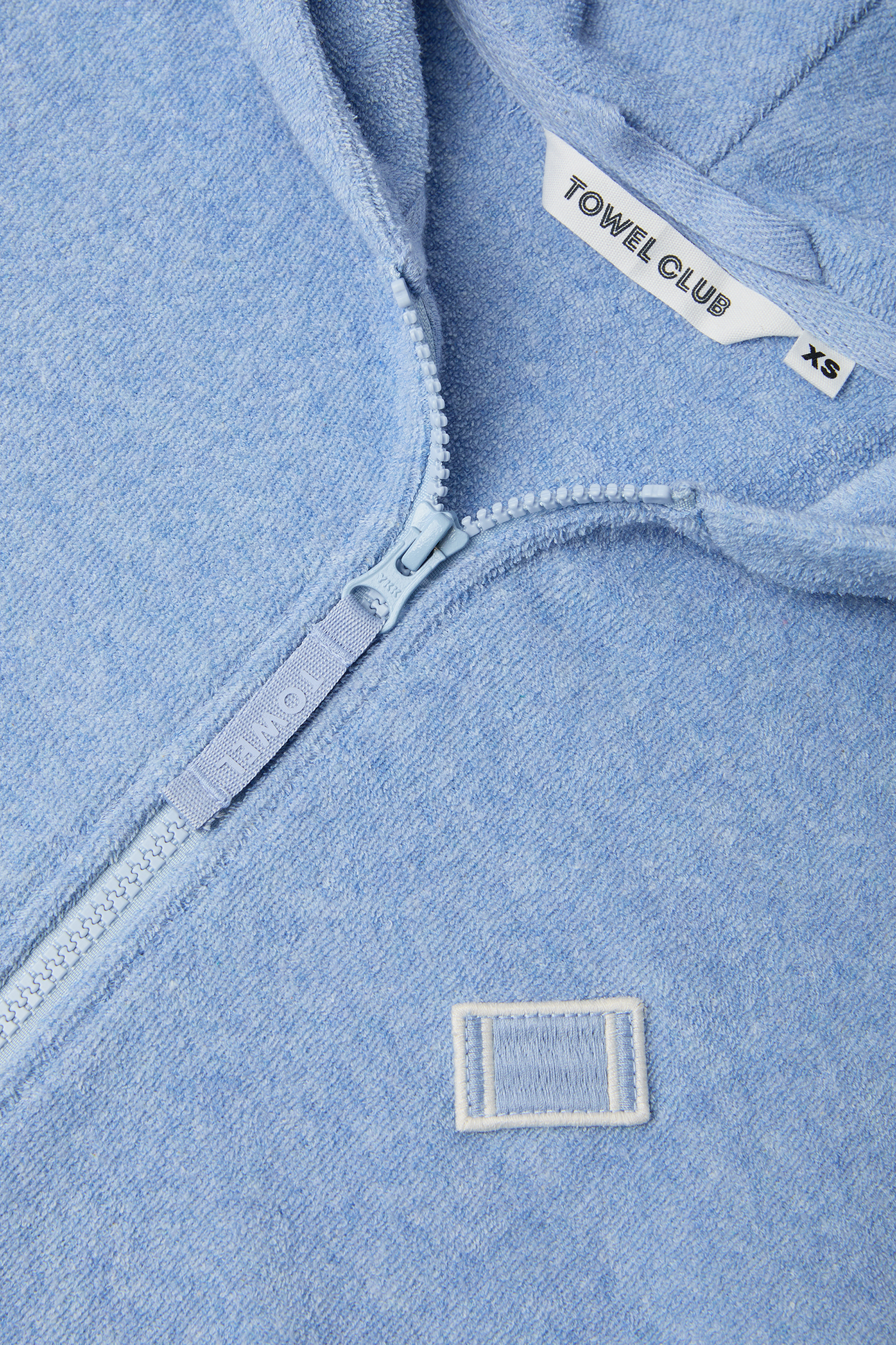 onepiece-towel-club-short-fitted-jumpsuit-hellblau image 2
