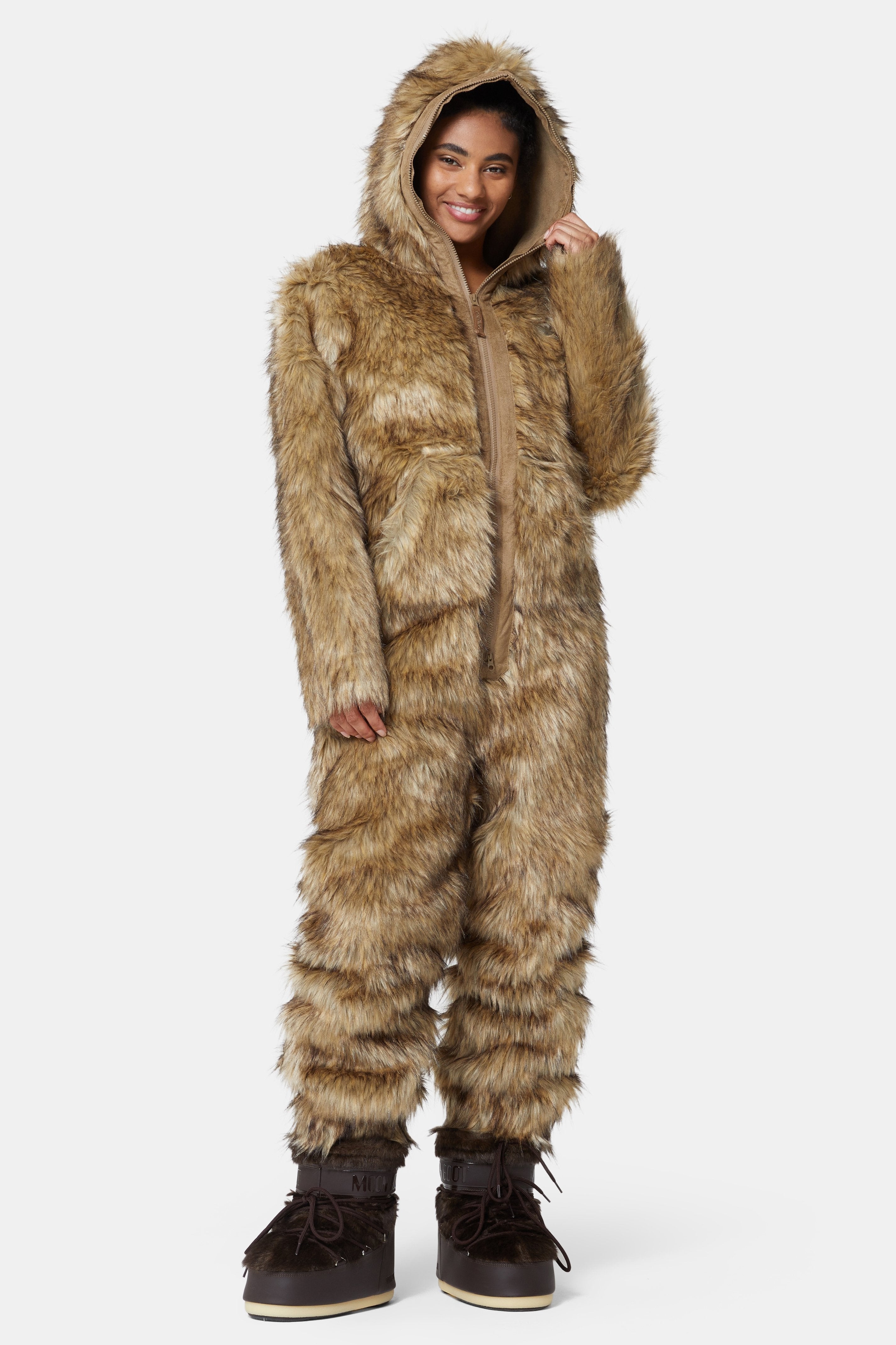 onepiece-good-hair-day-jumpsuit-braun-kunstfell-warm image 6