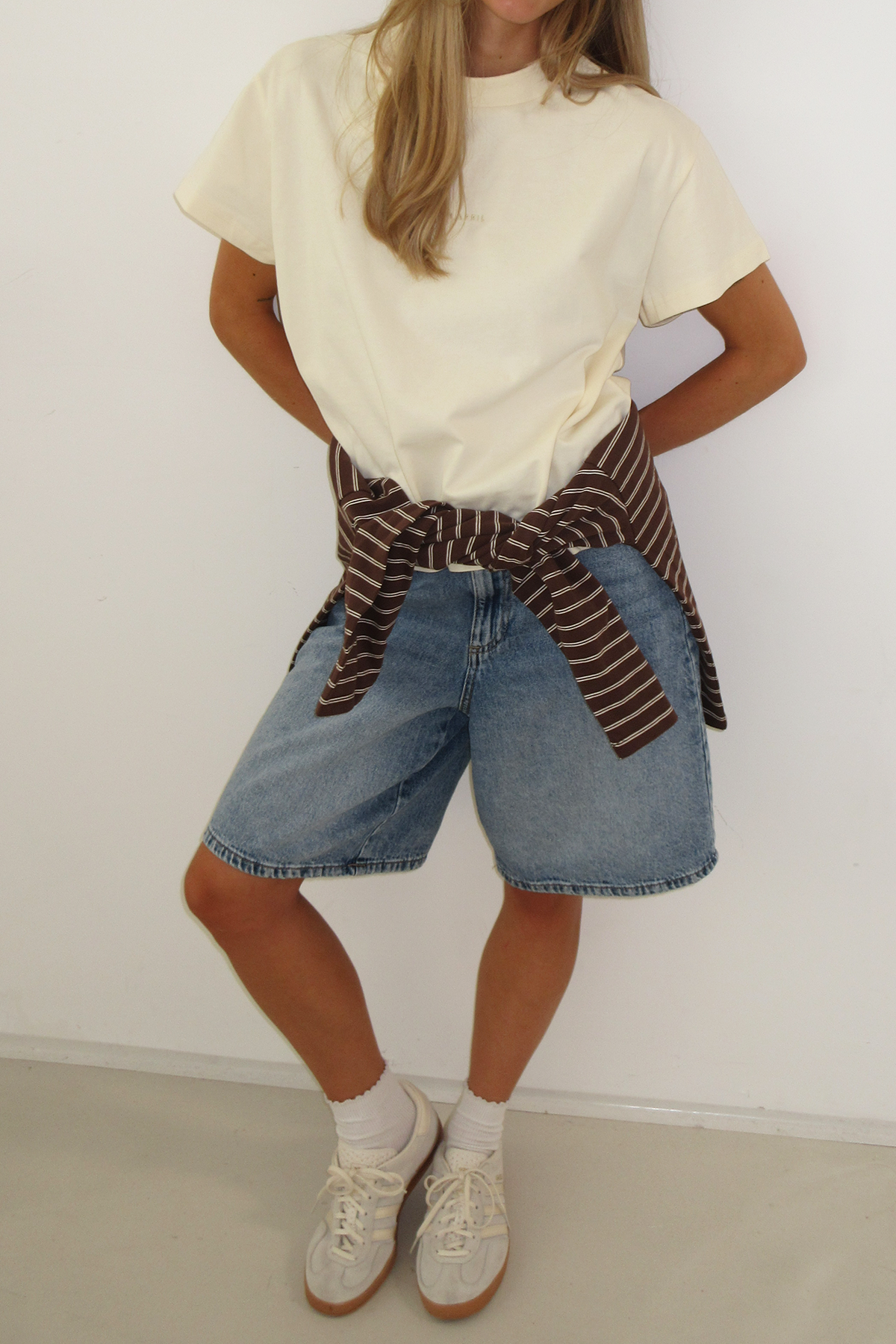 oh-april-shirts-longsleeves-ella-boxy-t-shirt-off-white image 3