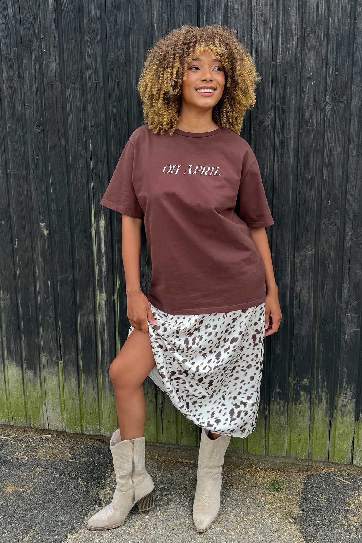 oh-april-bf-t-shirt-cow-dark-brown-baumwolle-oversized image 3