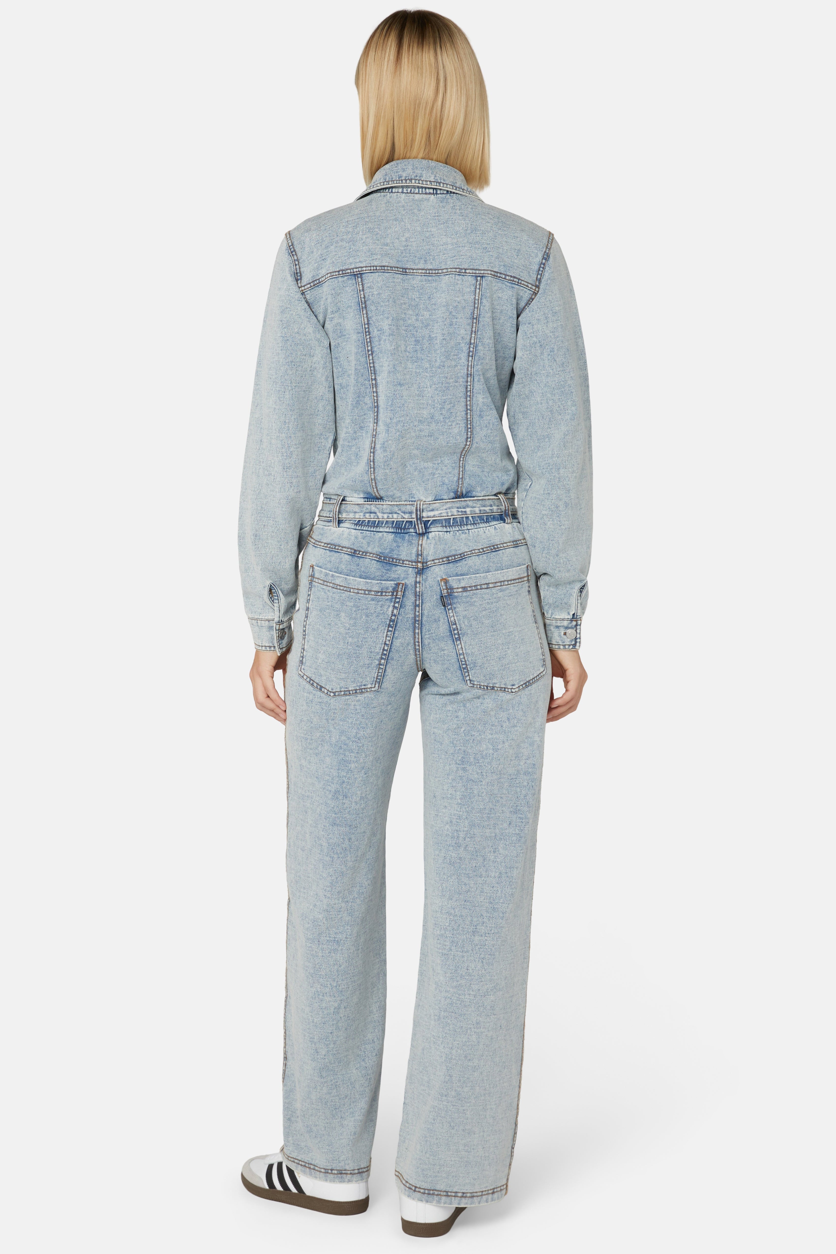 onepiece-denim-comfort-fitted-jumpsuit-hellblau image 3