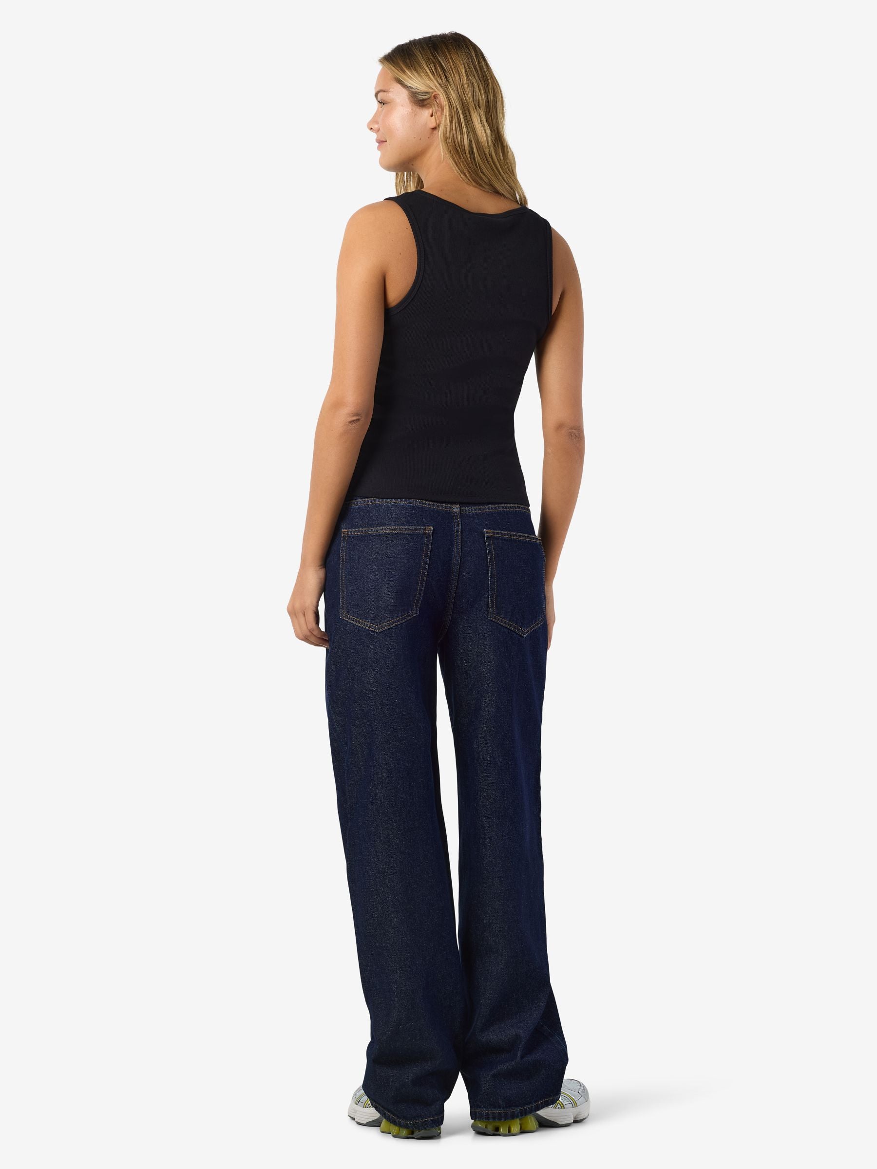 noisy-may-tops-tr-gertop-u-ausschnitt-ripp-slim-fit image 4