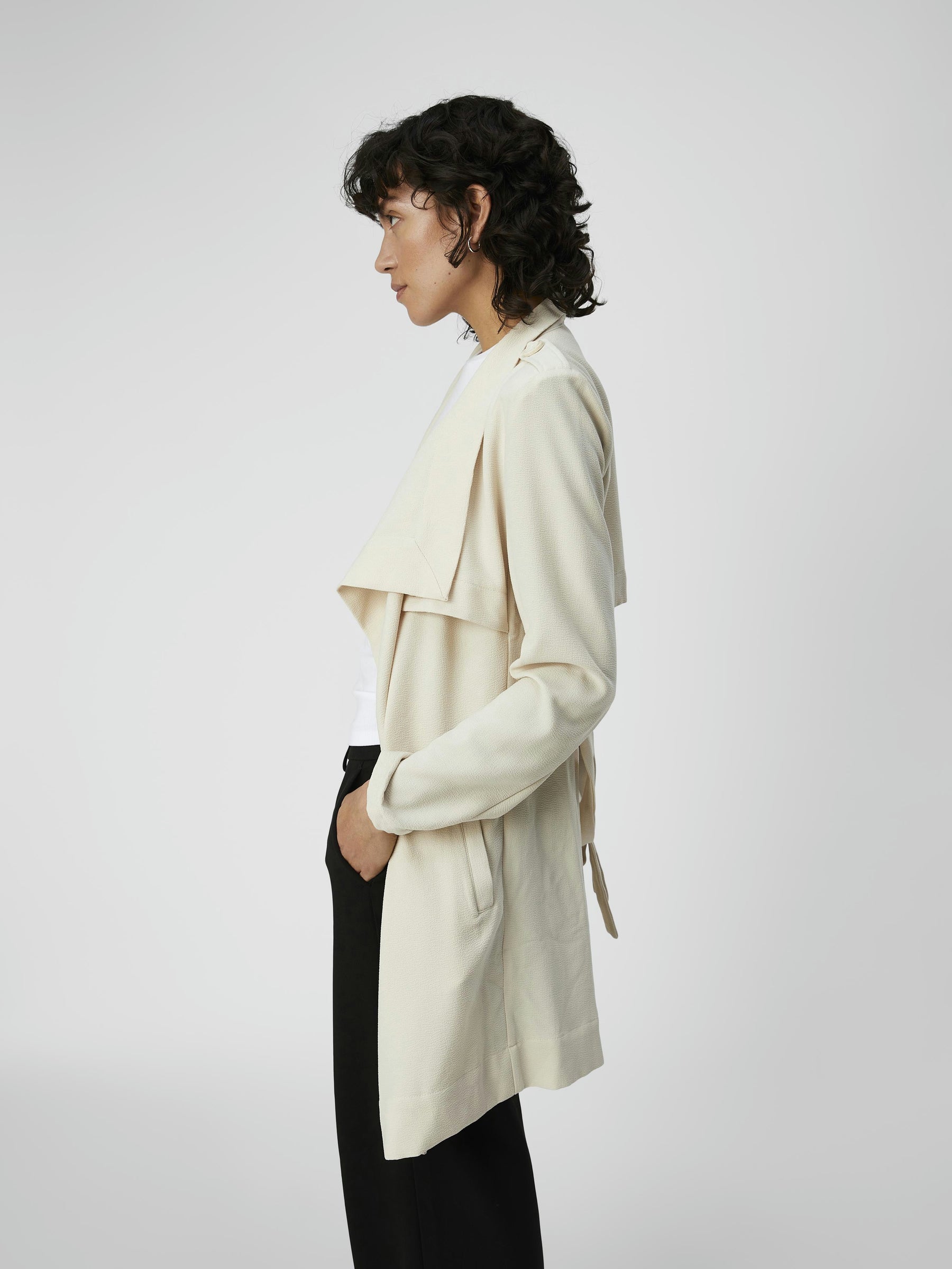 object-objannlee-kurze-jacke-mit-bindeg-rtel image 2