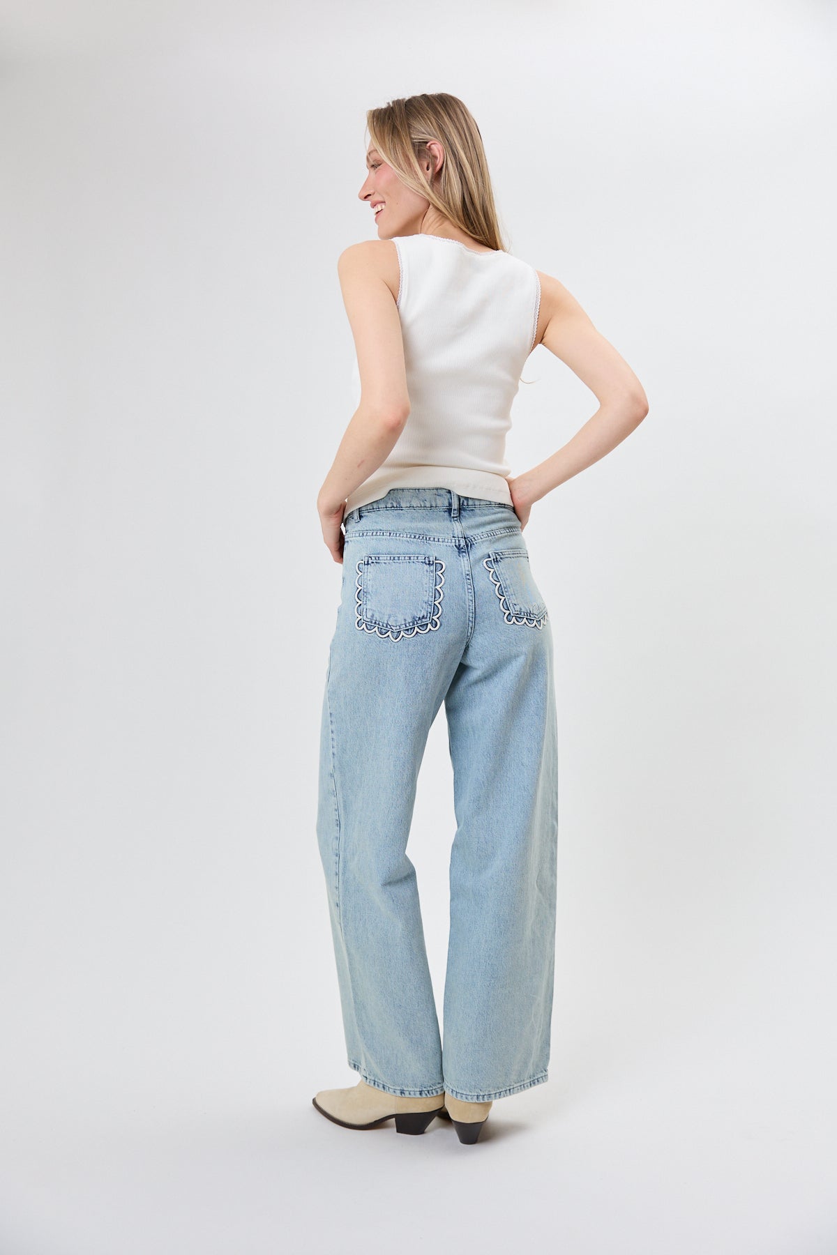 oh-april-aline-denim-pants-light-blue-wash-regular image 1