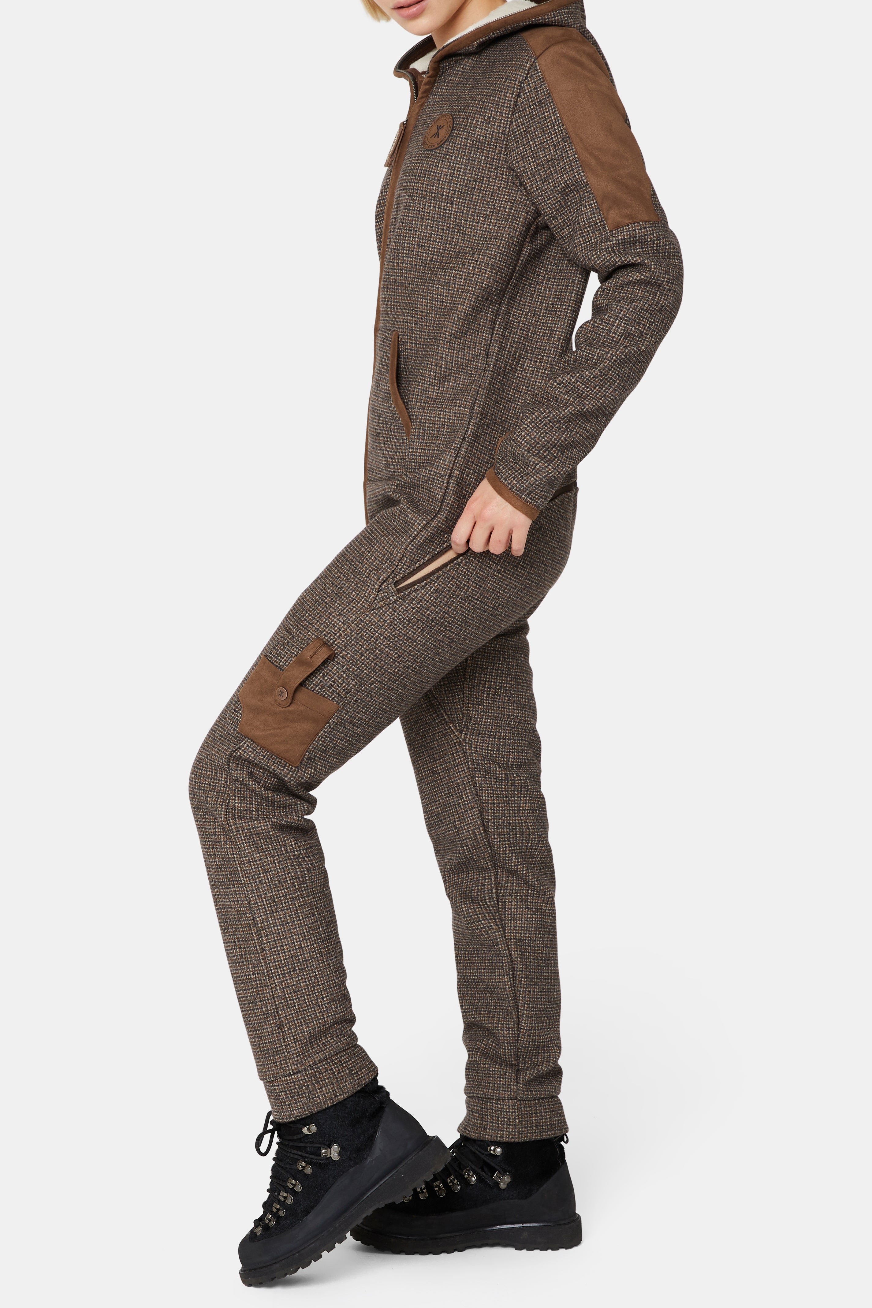 onepiece-good-chill-hunting-jumpsuit-braun-damen-overall image 4