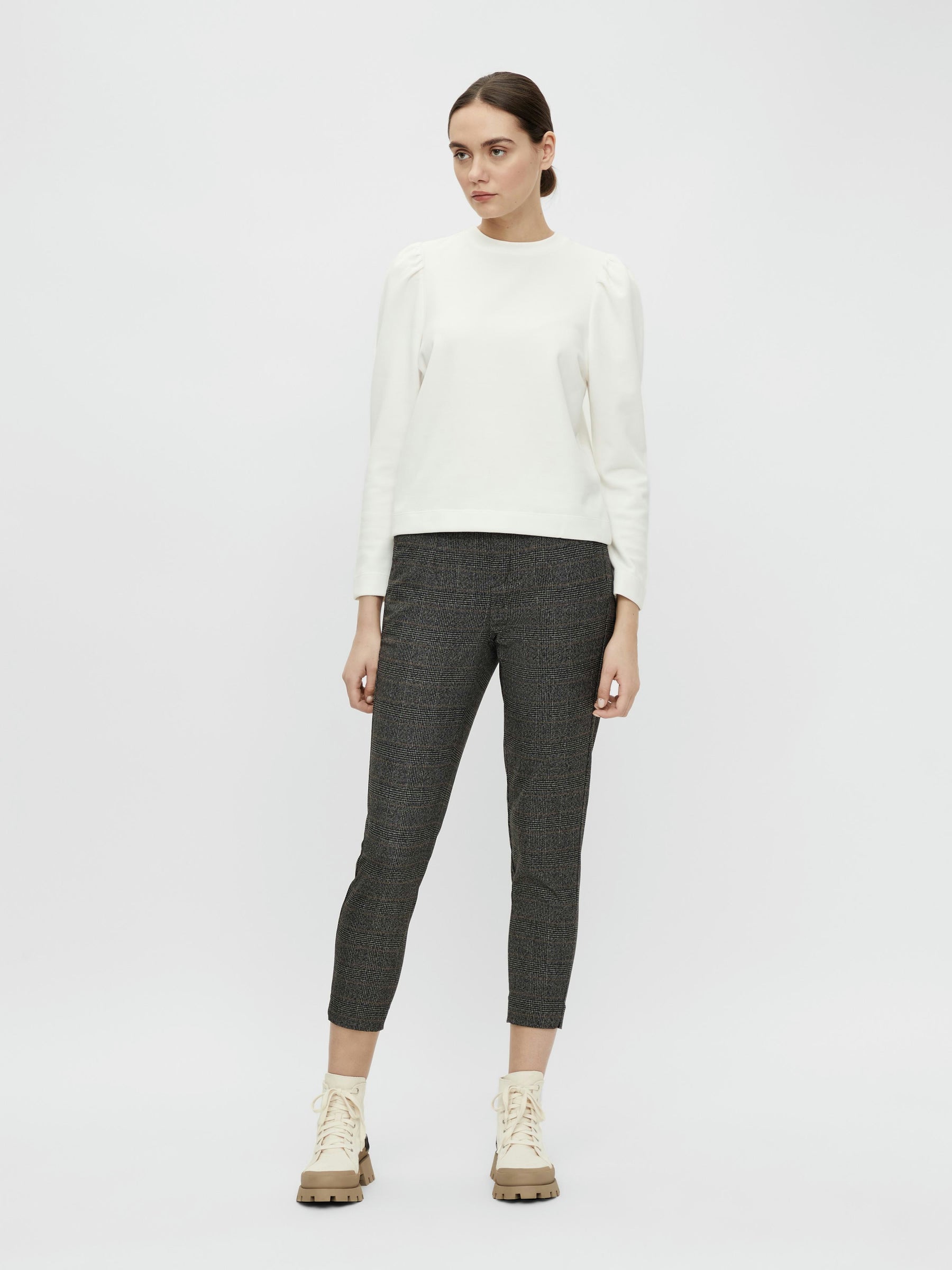 object-objilisa-slim-fit-hose-cropped-b-gelfalte-5 image 5