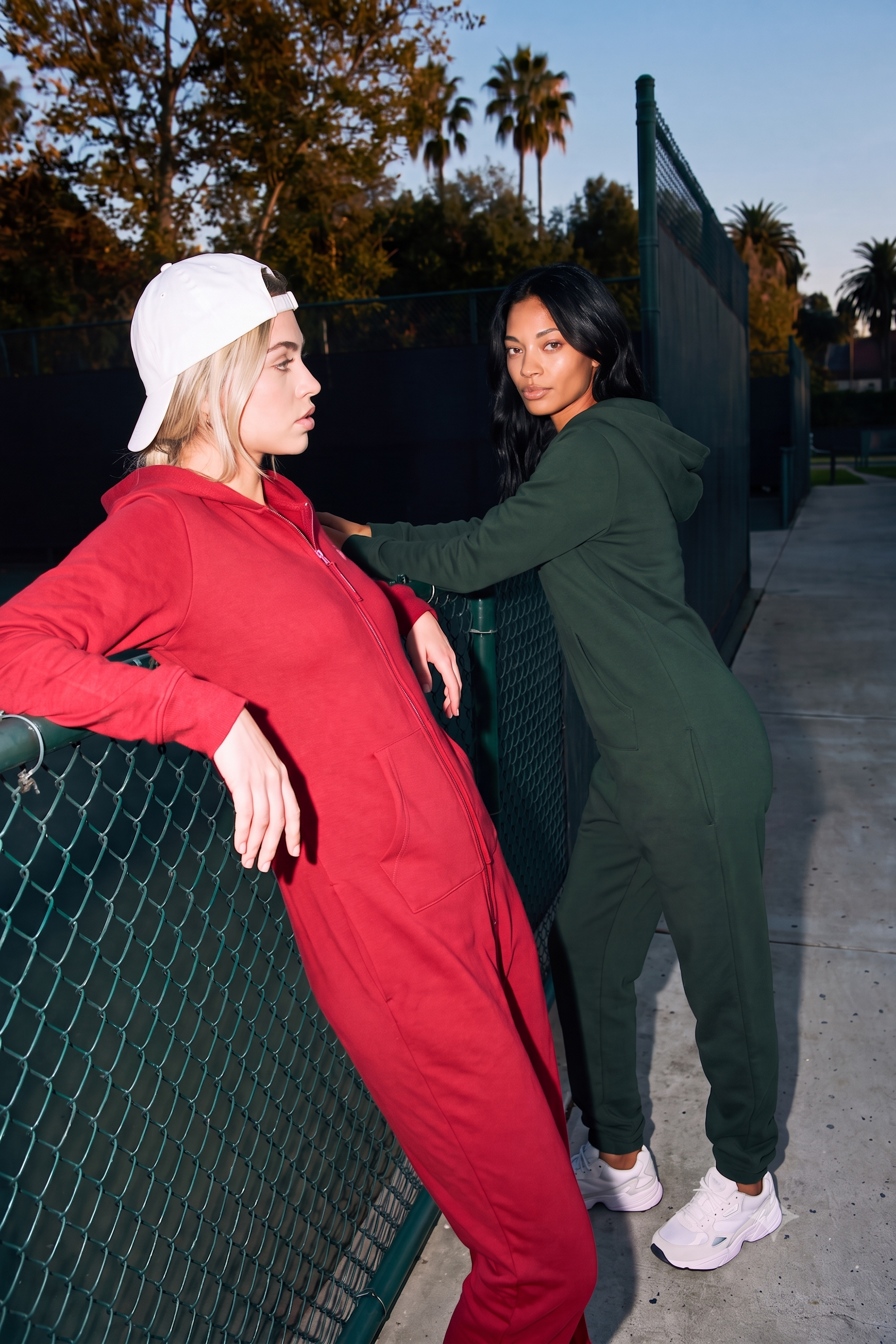 onepiece-original-onesie-2-0-jumpsuit-overall-rot-damen image 4