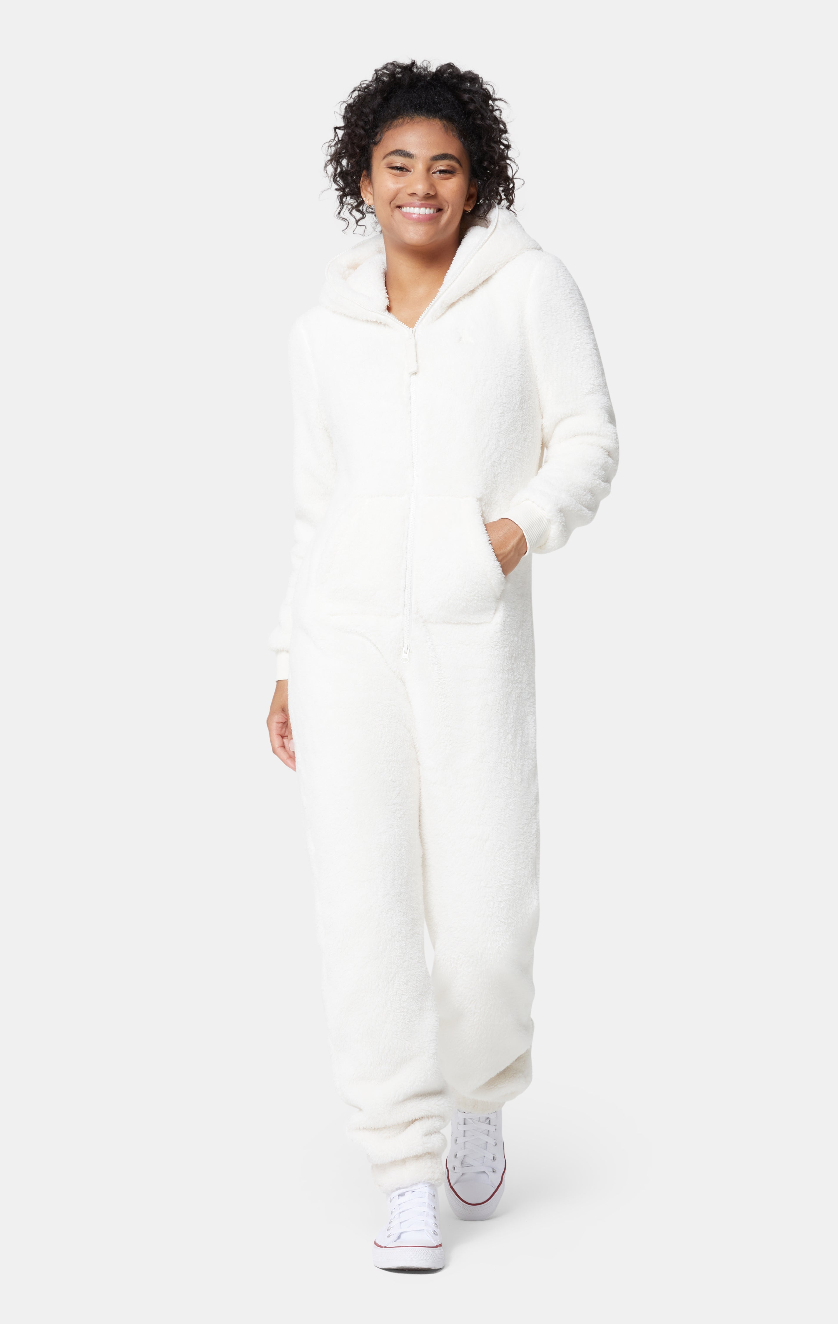 onepiece-the-puppy-jumpsuit-fleece-overall-off-white image 3