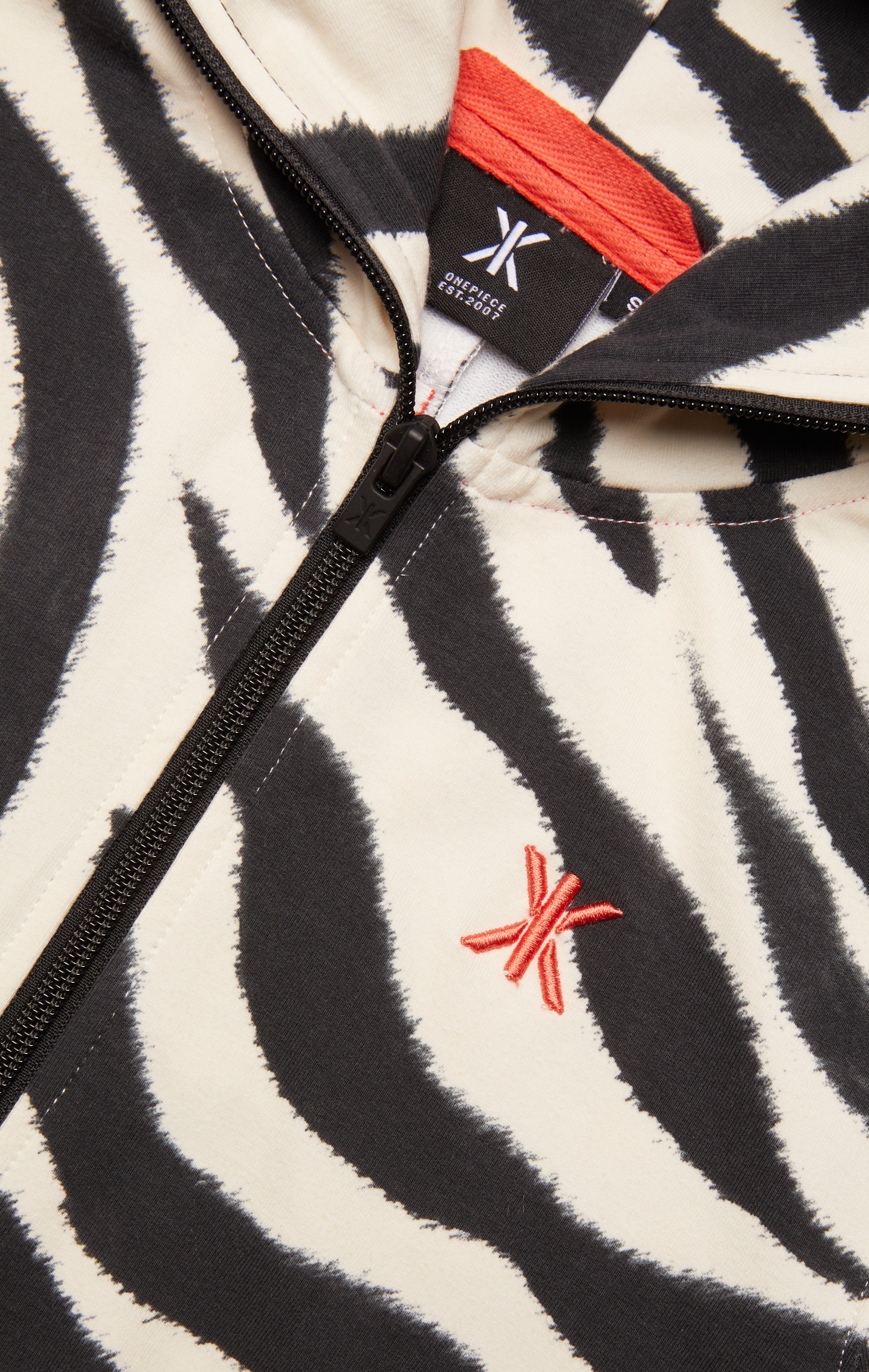 onepiece-zebra-fitted-short-jumpsuit-jumpsuit-off-white-zebra image 2