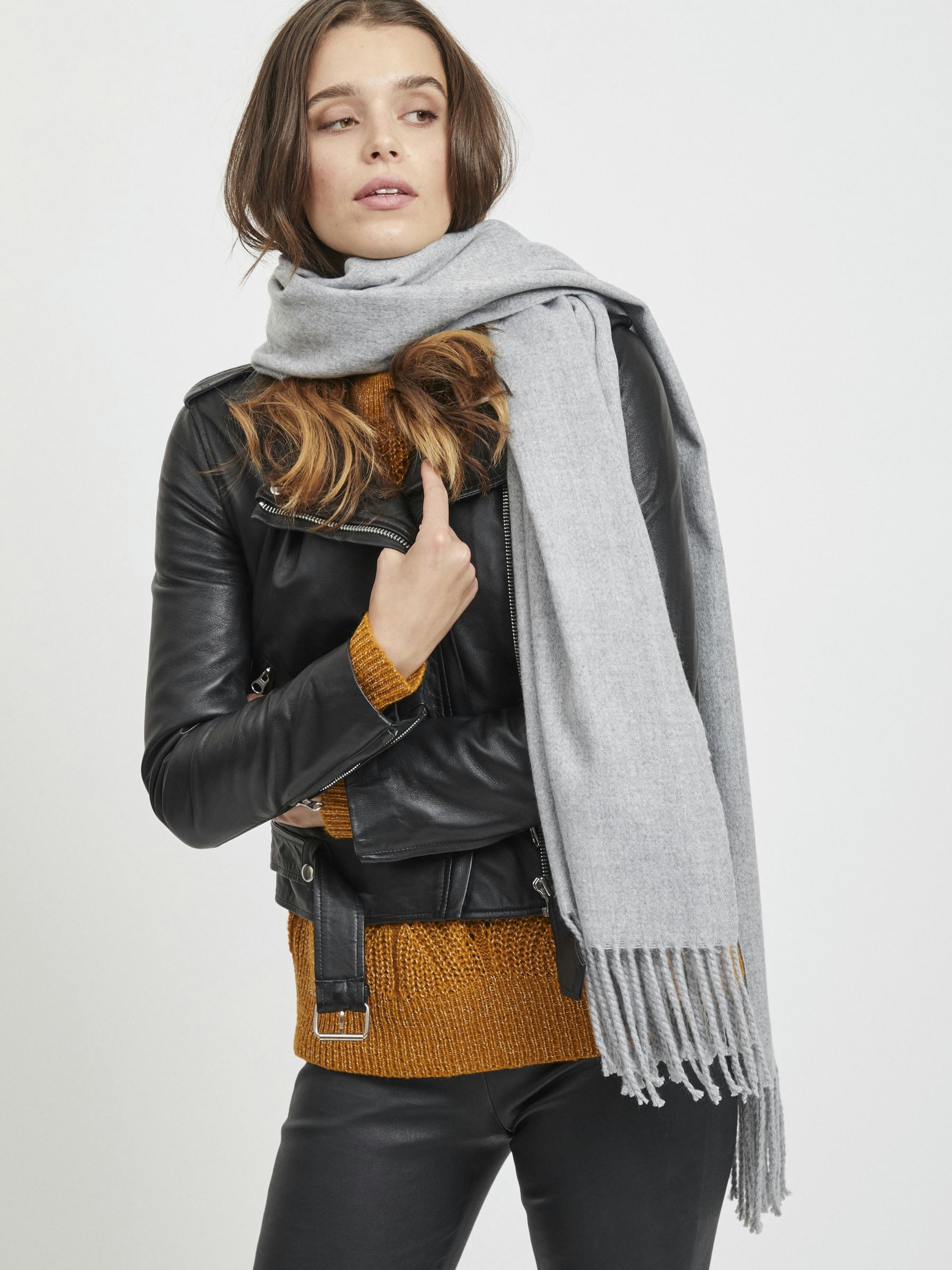 object-accessories-wollschal-200x70-cm-mit-fransen image 3
