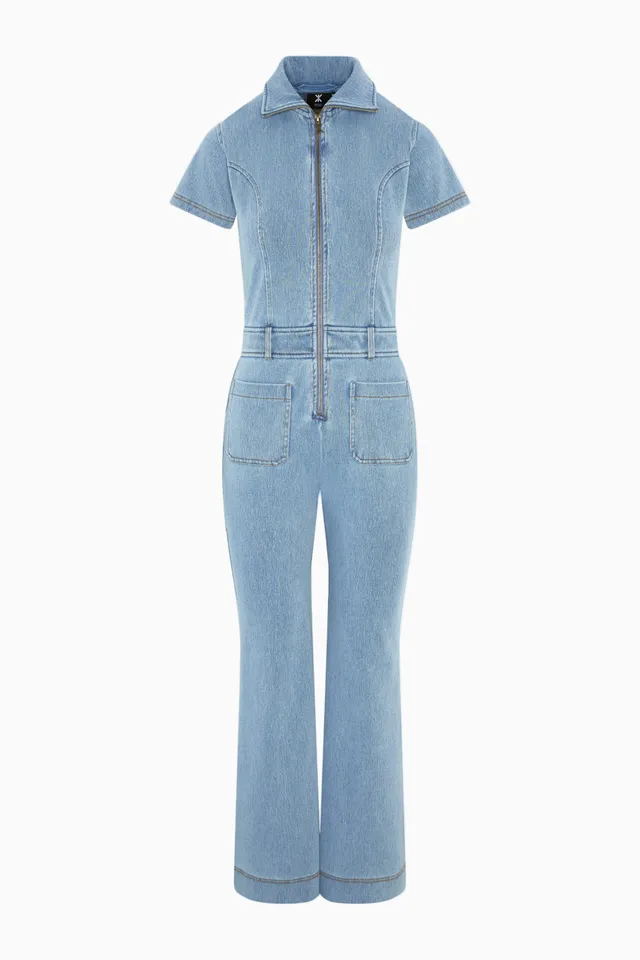 onepiece-denim-fit-flared-jumpsuit-hellblau image 1