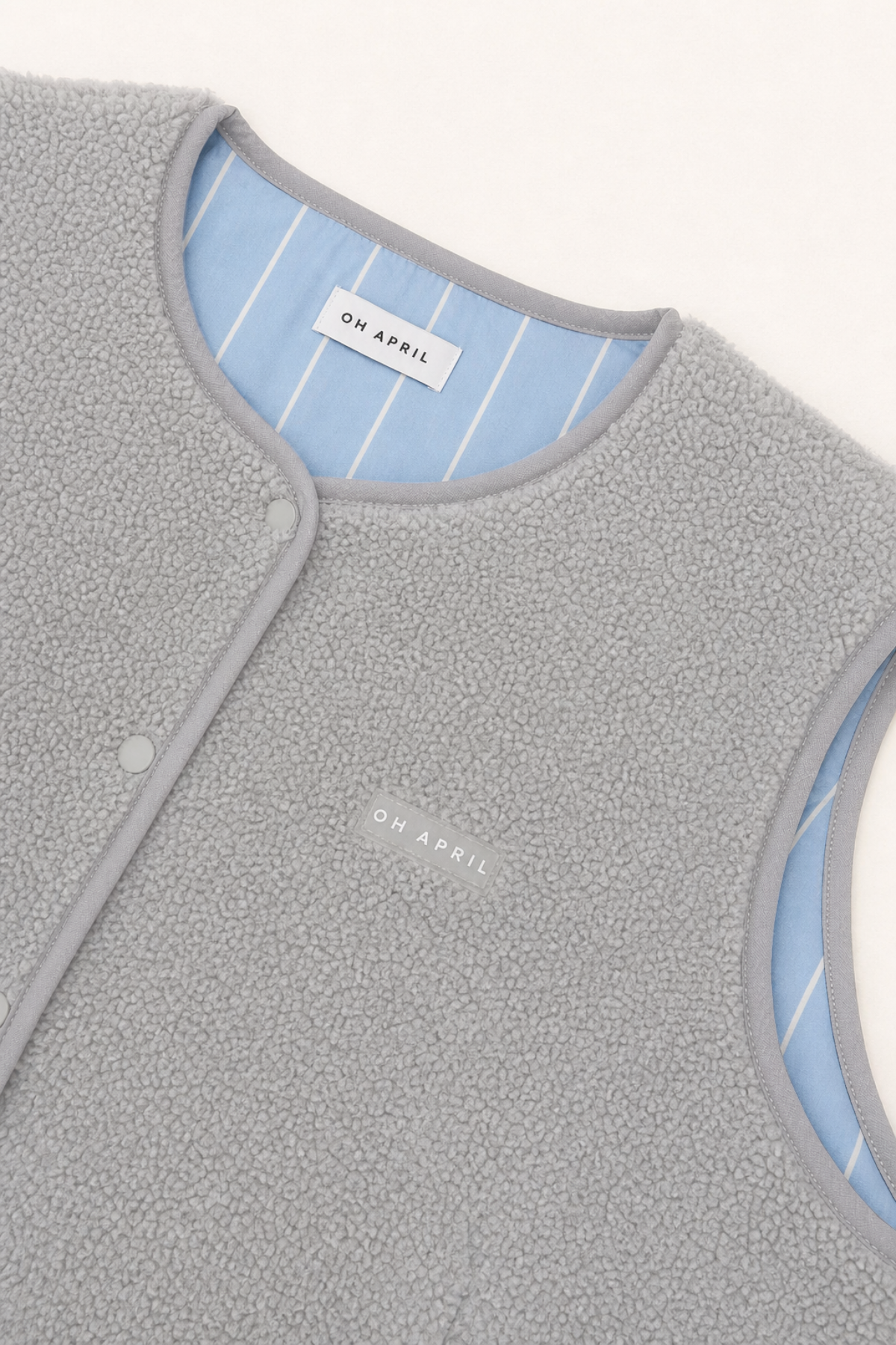 oh-april-magnolia-teddy-fleece-weste-grey-futter image 4