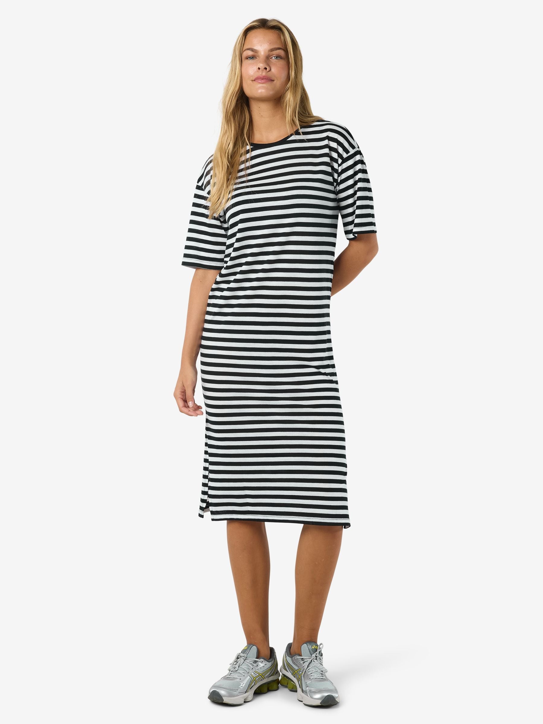 noisy-may-dresses-midikleid-kurzarm-baumwollmix-mit-schlitzen image 6