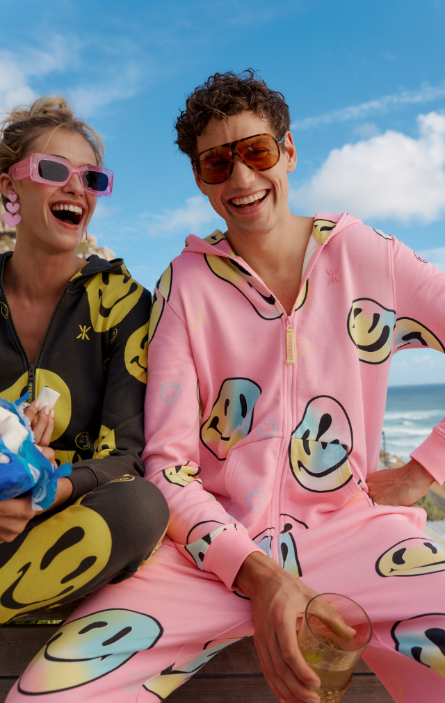 onepiece-keep-smiling-jumpsuit-damen-overall-multi-smiley-print image 4