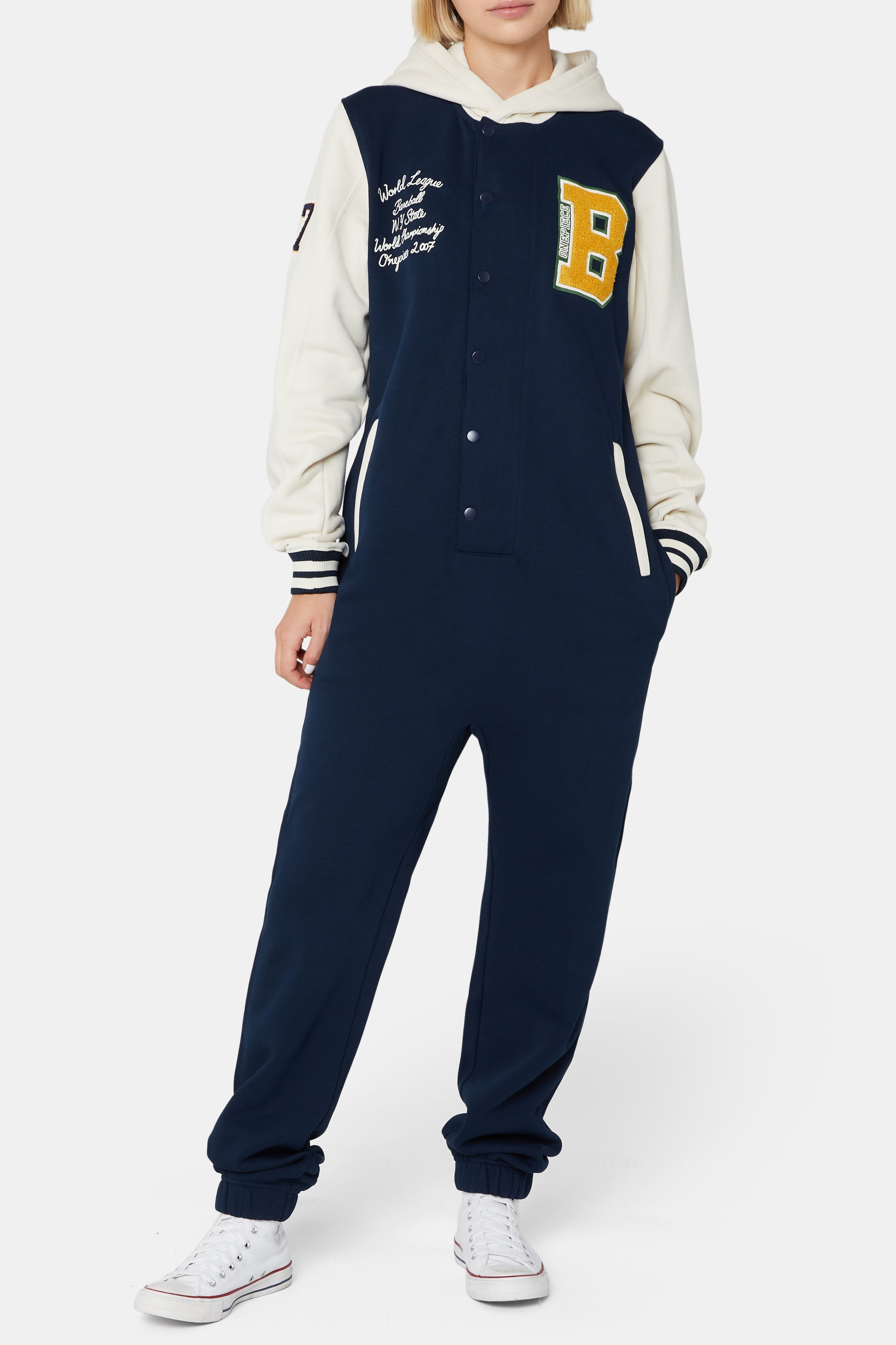 onepiece-university-jumpsuit-navy-blau-patches image 3