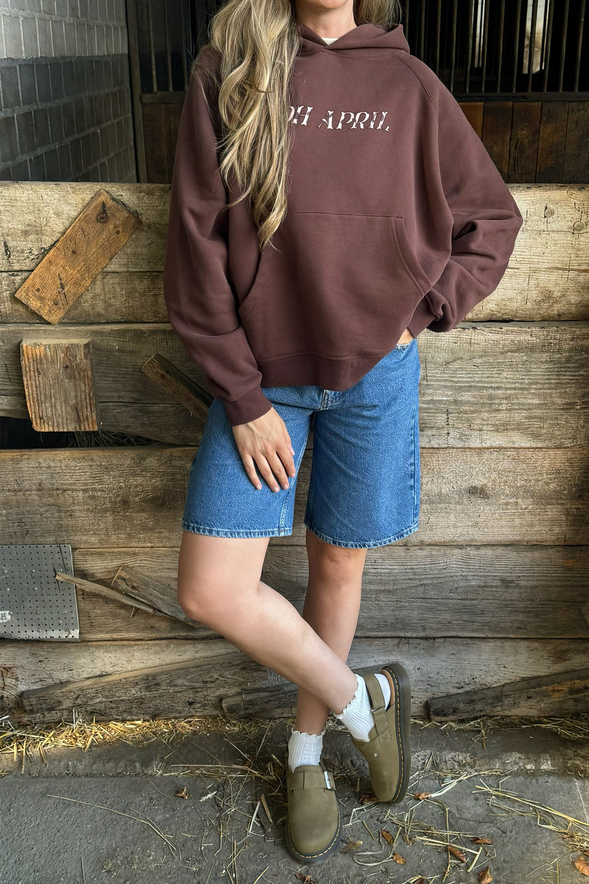 oh-april-bf-hoodie-raglan-cow-dark-brown-oversized image 2
