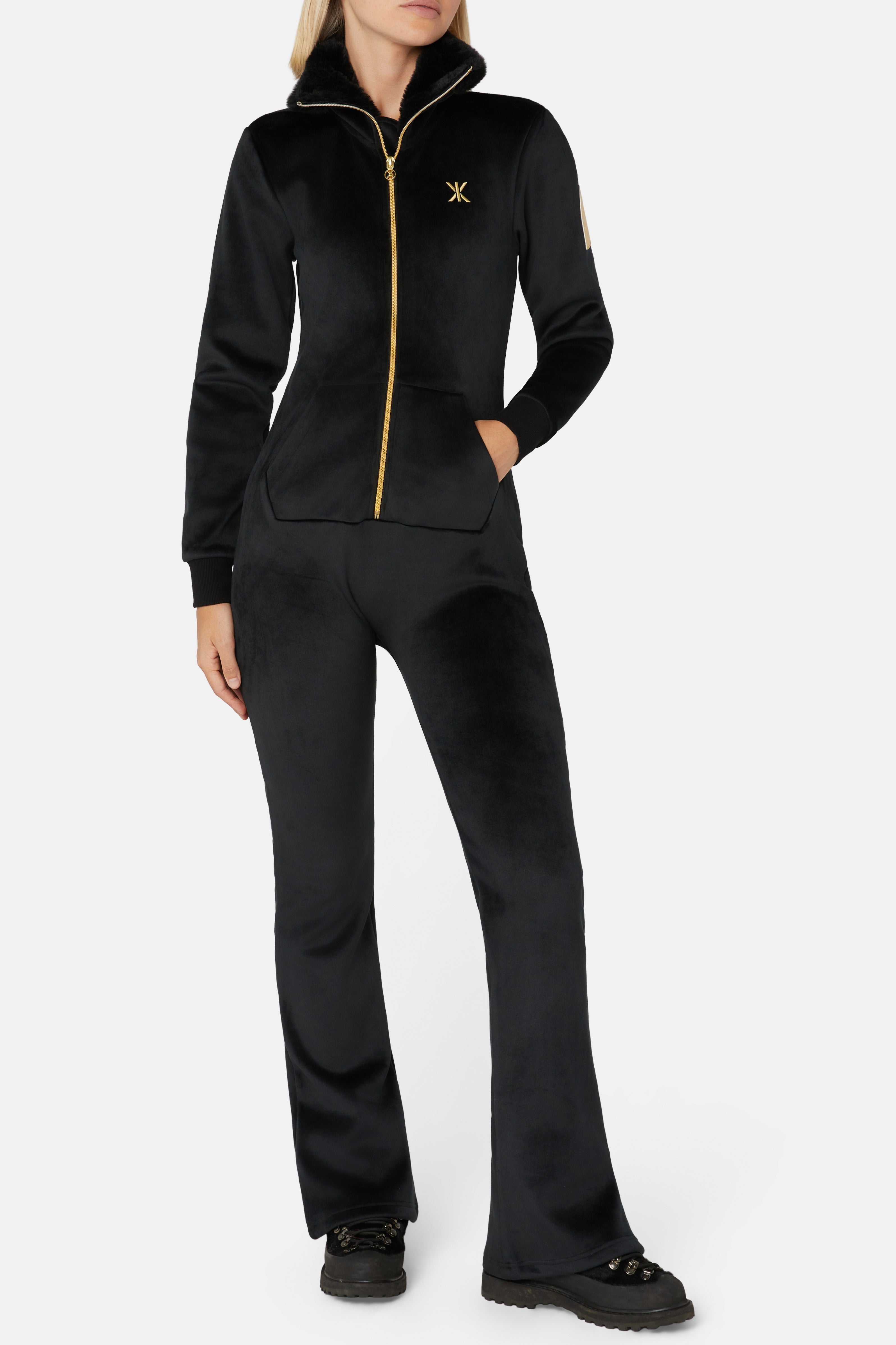 onepiece-alps-soft-velvet-flared-jumpsuit-schwarz-samt image 3