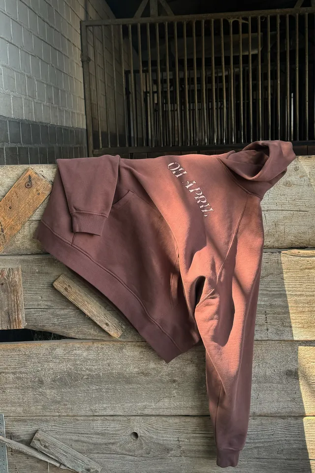 oh-april-bf-hoodie-raglan-cow-dark-brown-oversized image 1