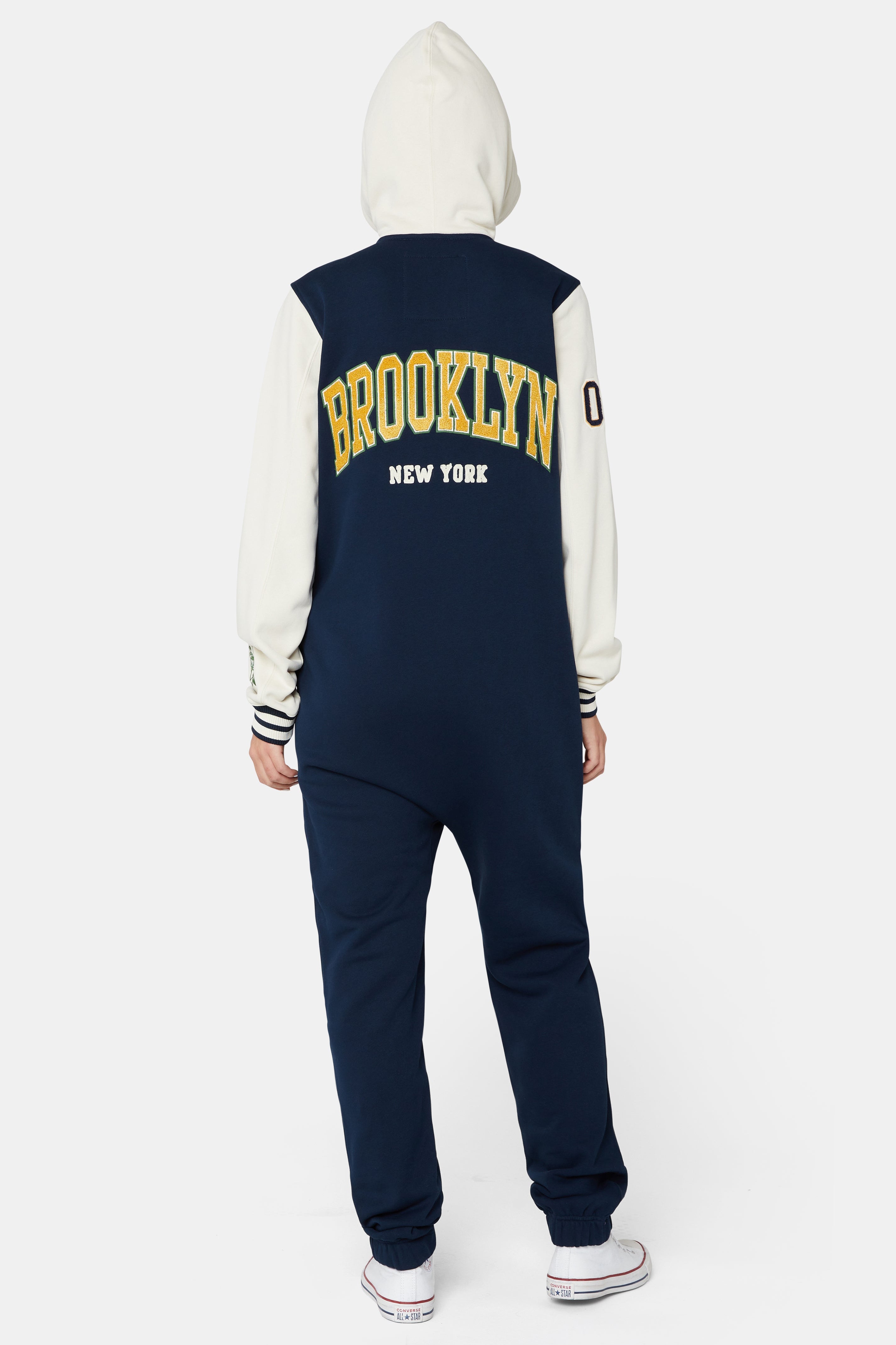 onepiece-university-jumpsuit-navy-blau-patches image 4