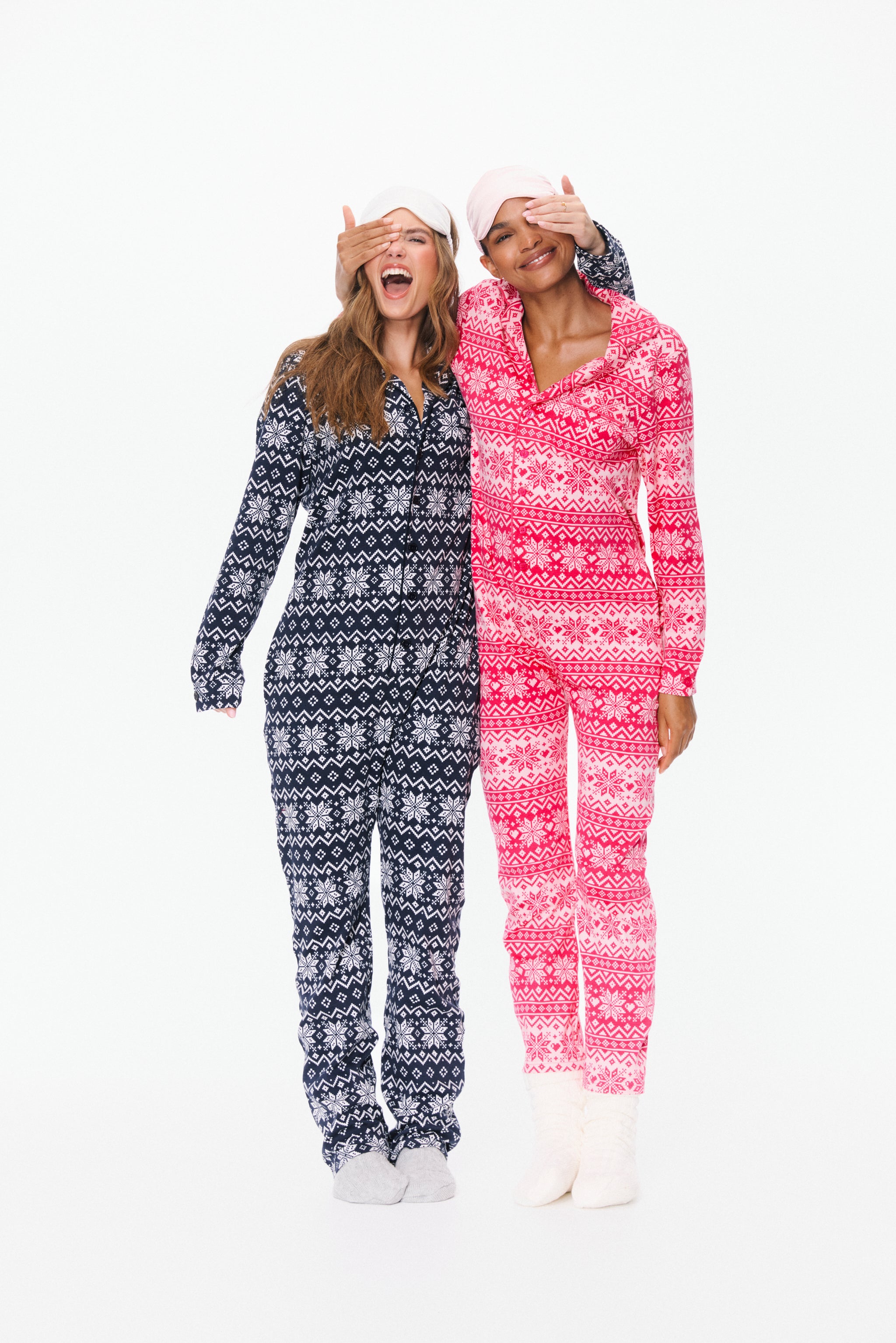 onepiece-winter-pyjamas-pink-schneeflocken-schlafanzug image 2