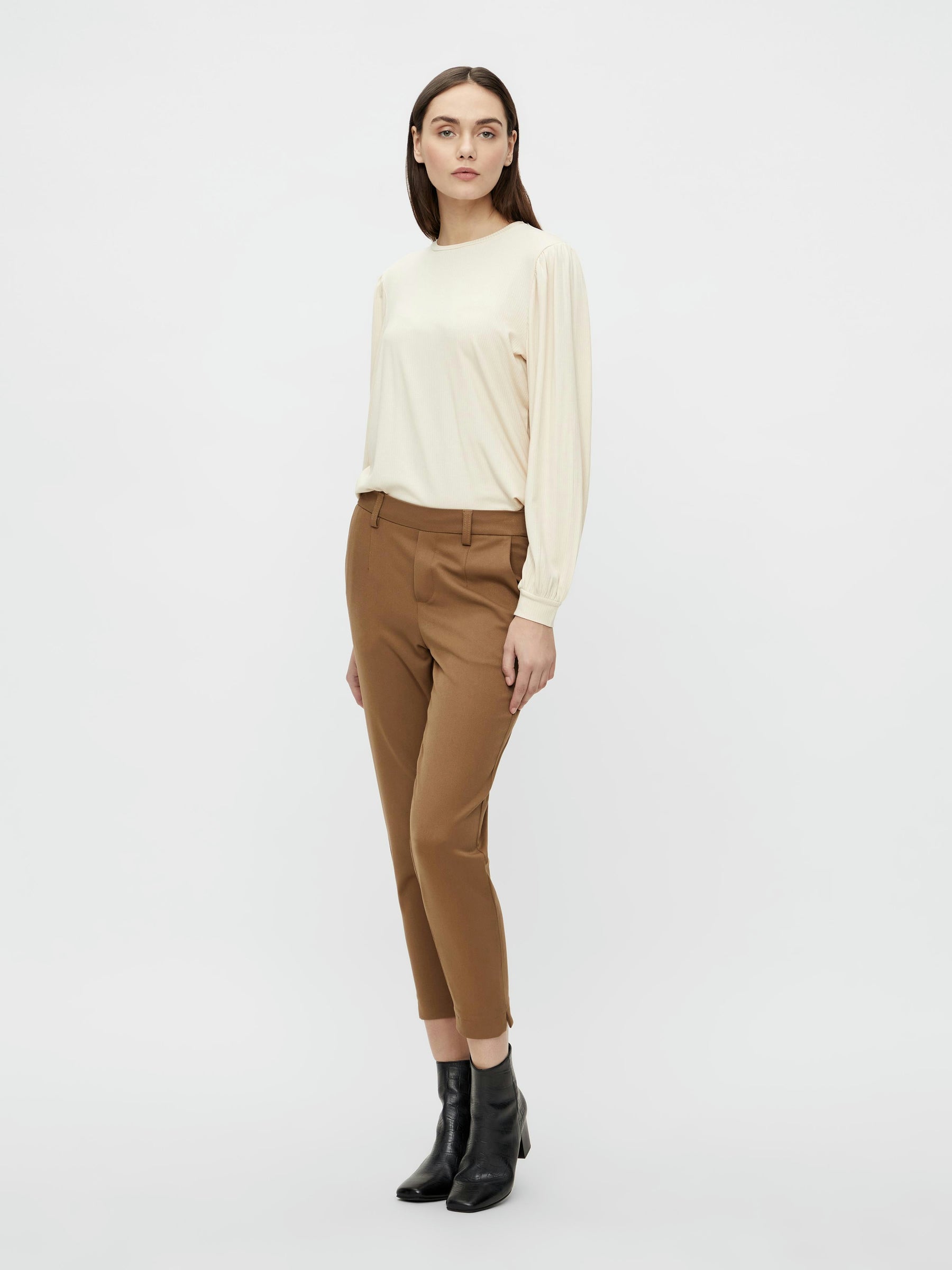 object-objlisa-hose-cropped-slim-fit-stretch-7 image 4