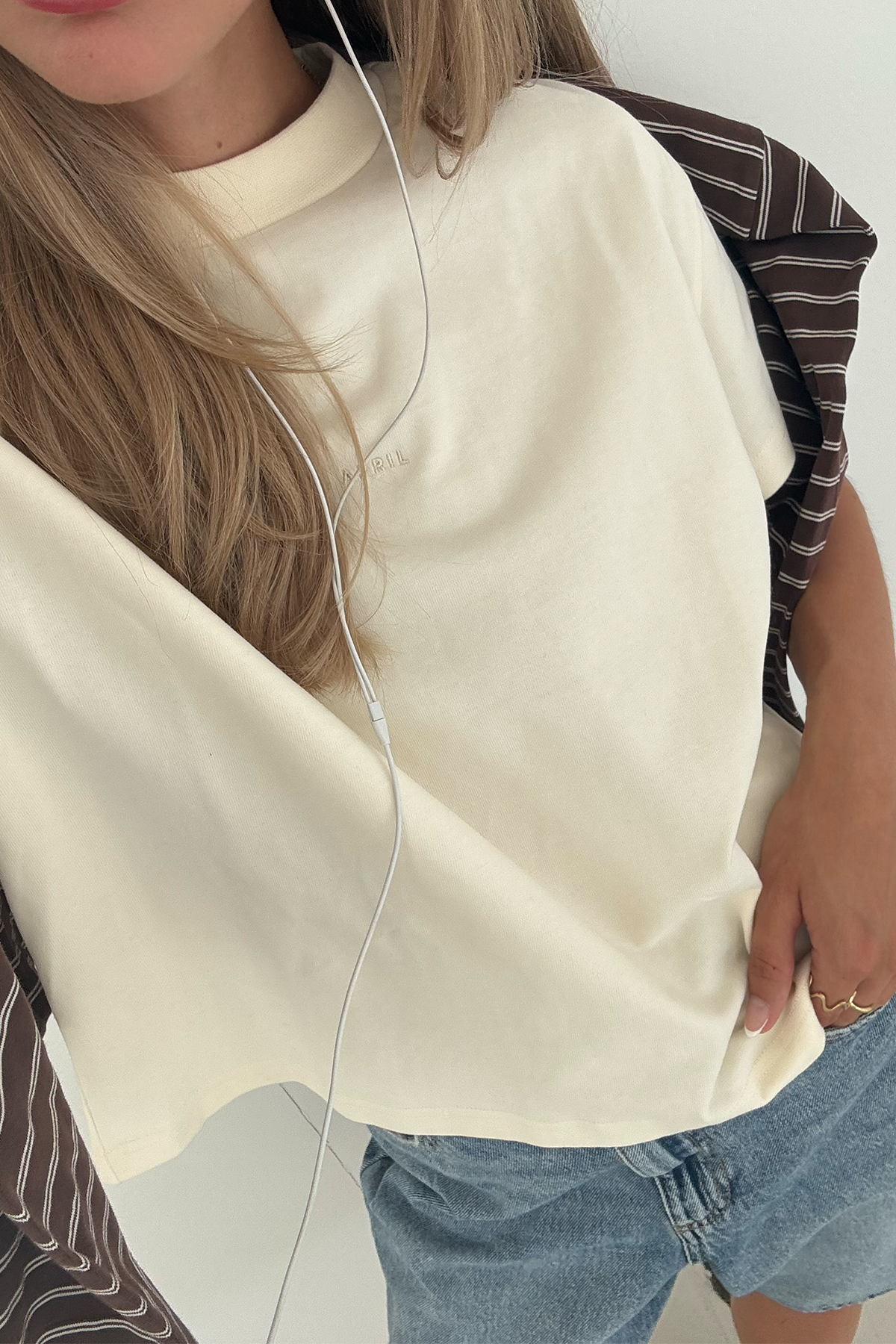 oh-april-shirts-longsleeves-ella-boxy-t-shirt-off-white image 1