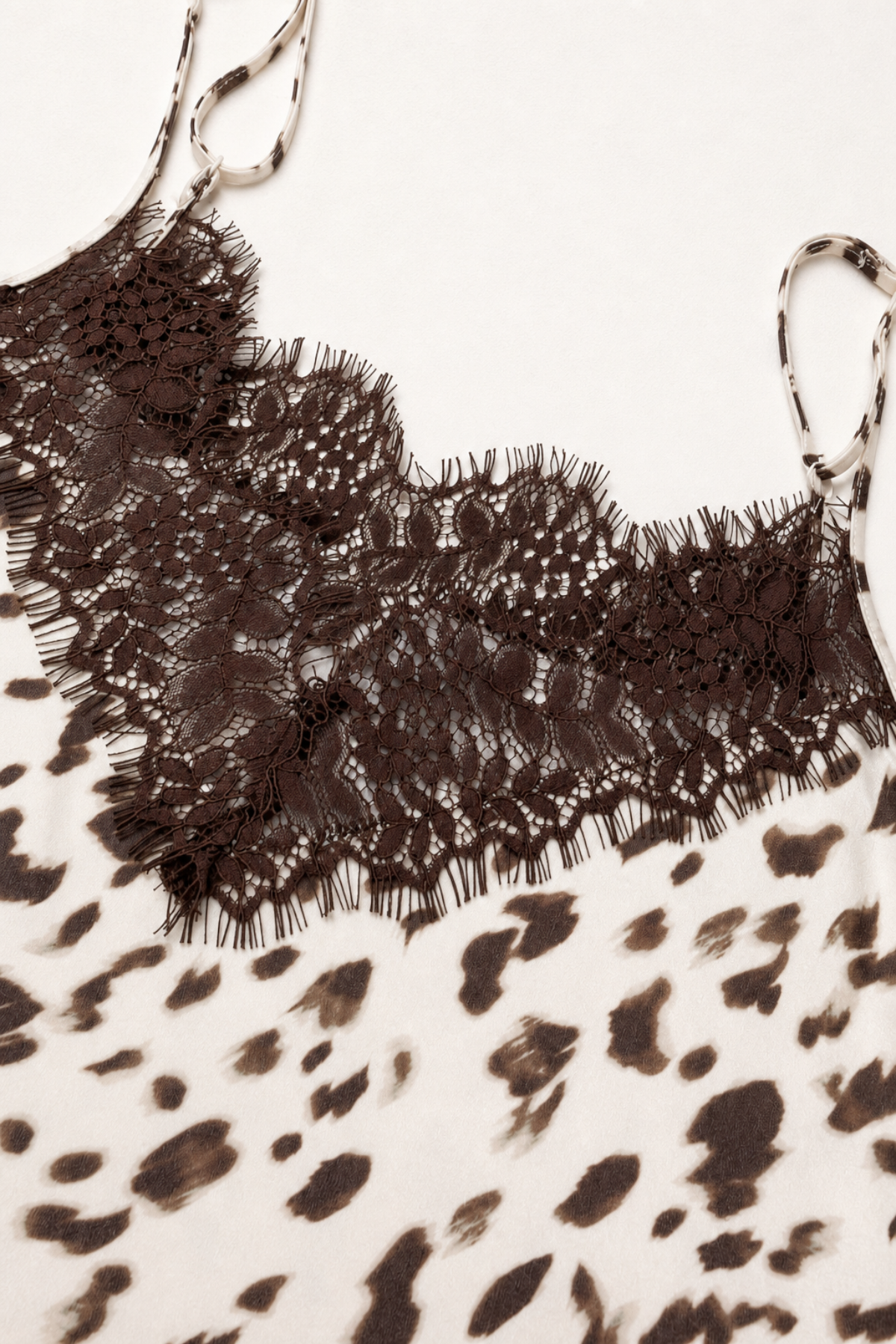 oh-april-alma-a-line-dress-cow-print-spitze image 5