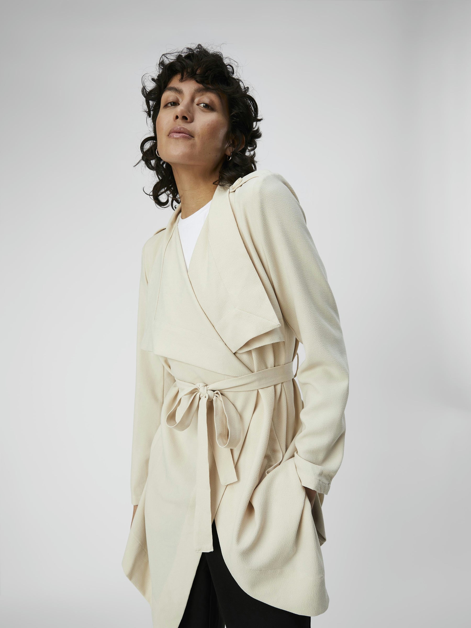 object-objannlee-kurze-jacke-mit-bindeg-rtel image 5