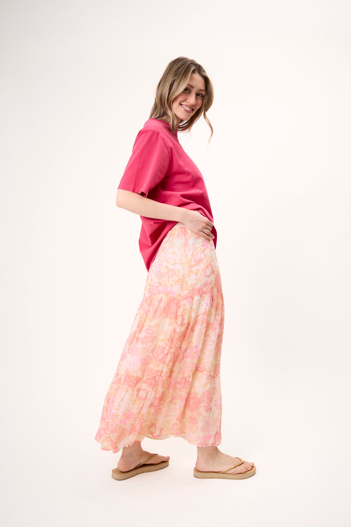 oh-april-bf-t-shirt-flower-raspberry-shirt-oversized-baumwolle image 3