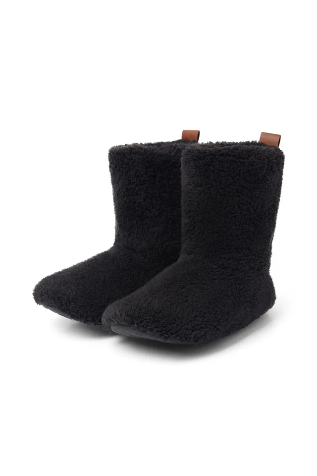 onepiece-puppy-slippers-hausschuhe-schwarz-fleece image 1
