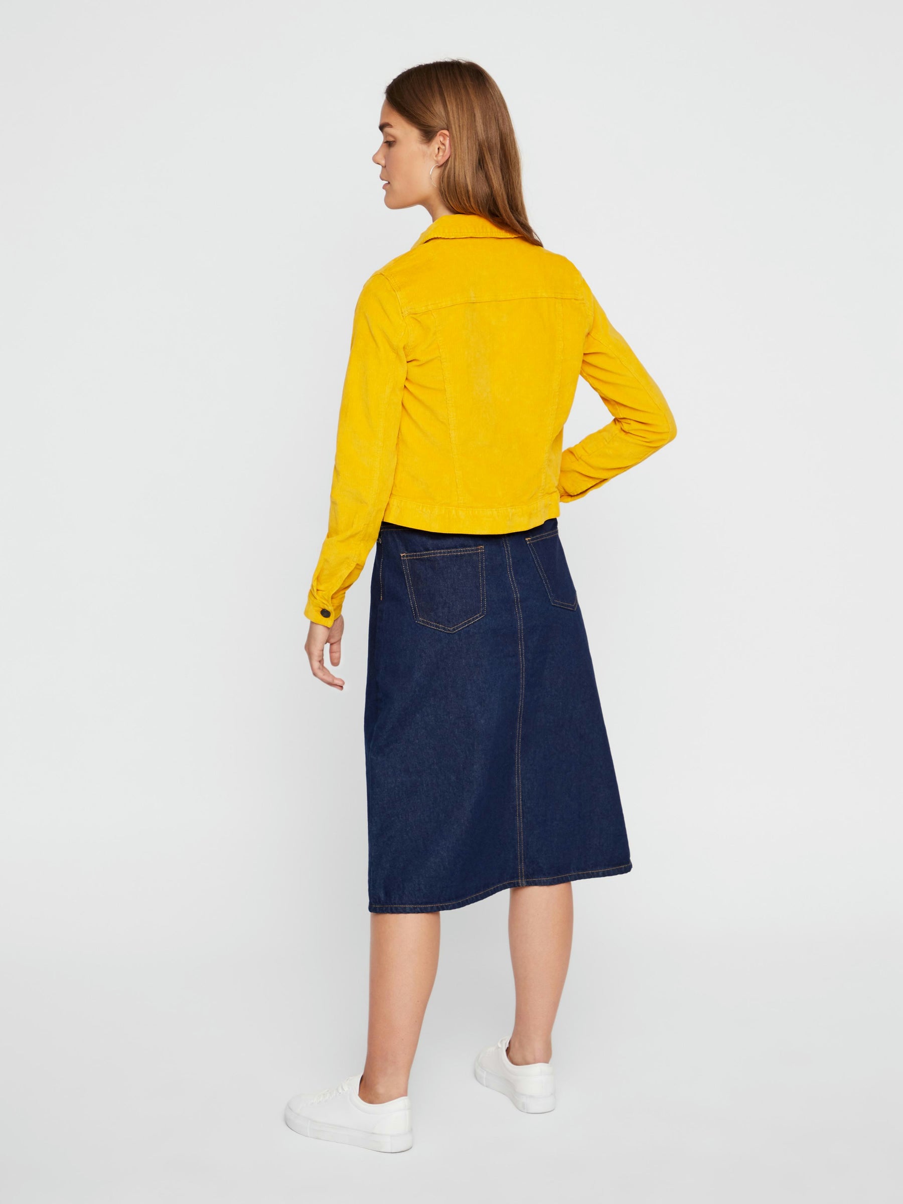 noisy-may-cordjacke-damen-velours-slim-fit-brusttaschen image 3