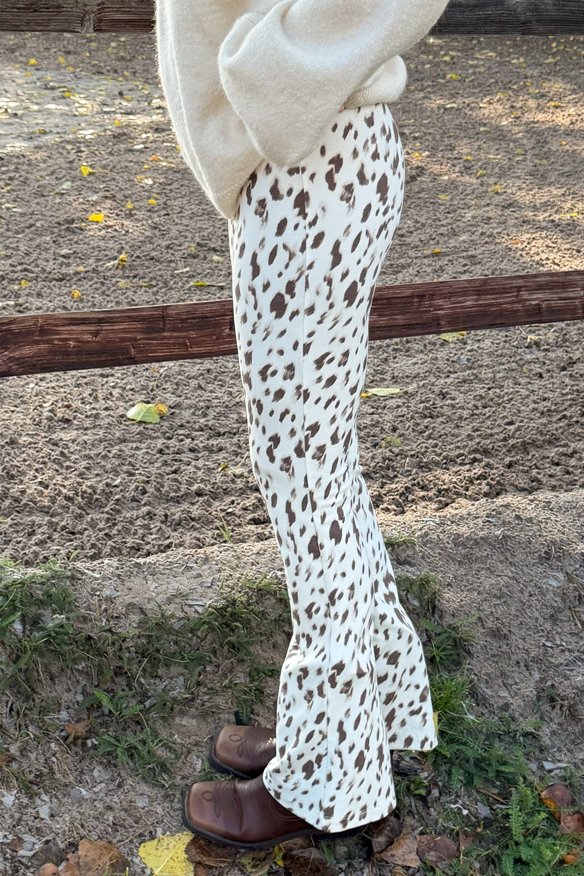 oh-april-tia-bootcut-leggings-cow-kuhmuster-slim image 6