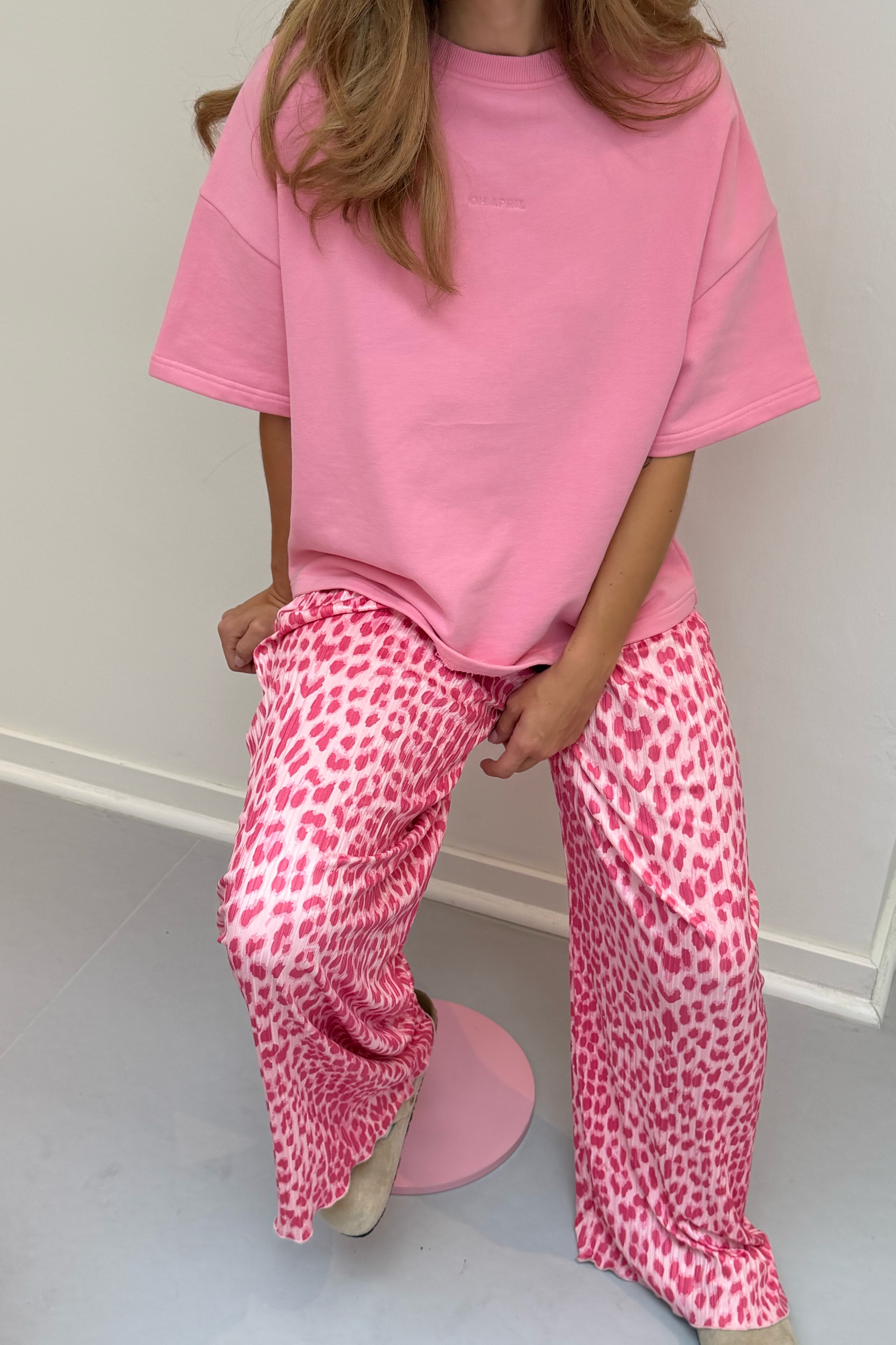 oh-april-kiera-plissee-pants-leo-raspberry image 3