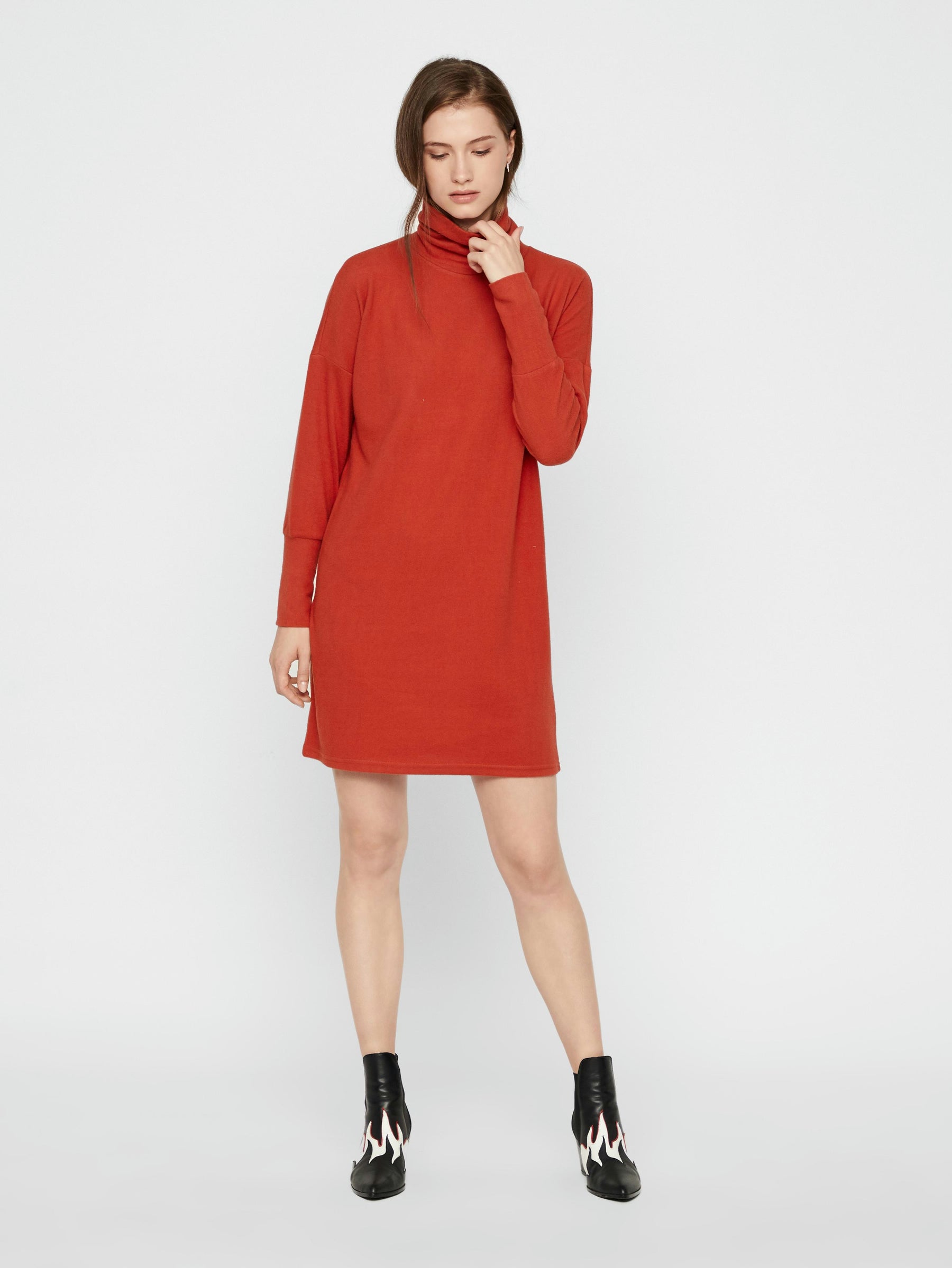 noisy-may-dresses-kurzes-kleid-sweatkleid-stehkragen-stretch image 4
